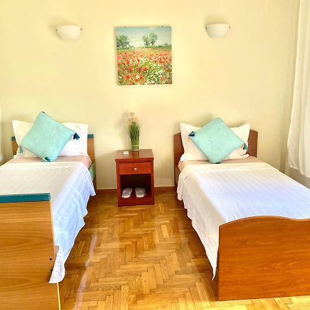 Quiet Near Subway And Acropolis 2 Bedrooms Apt Athens Exterior photo